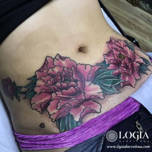tatuaje-cover-flores-logia-barcelona-laia            